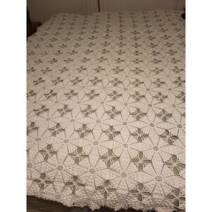 Vintage Hand Crocheted Tablecloth Bedspread  Coverlet Large 86" x 70" Read